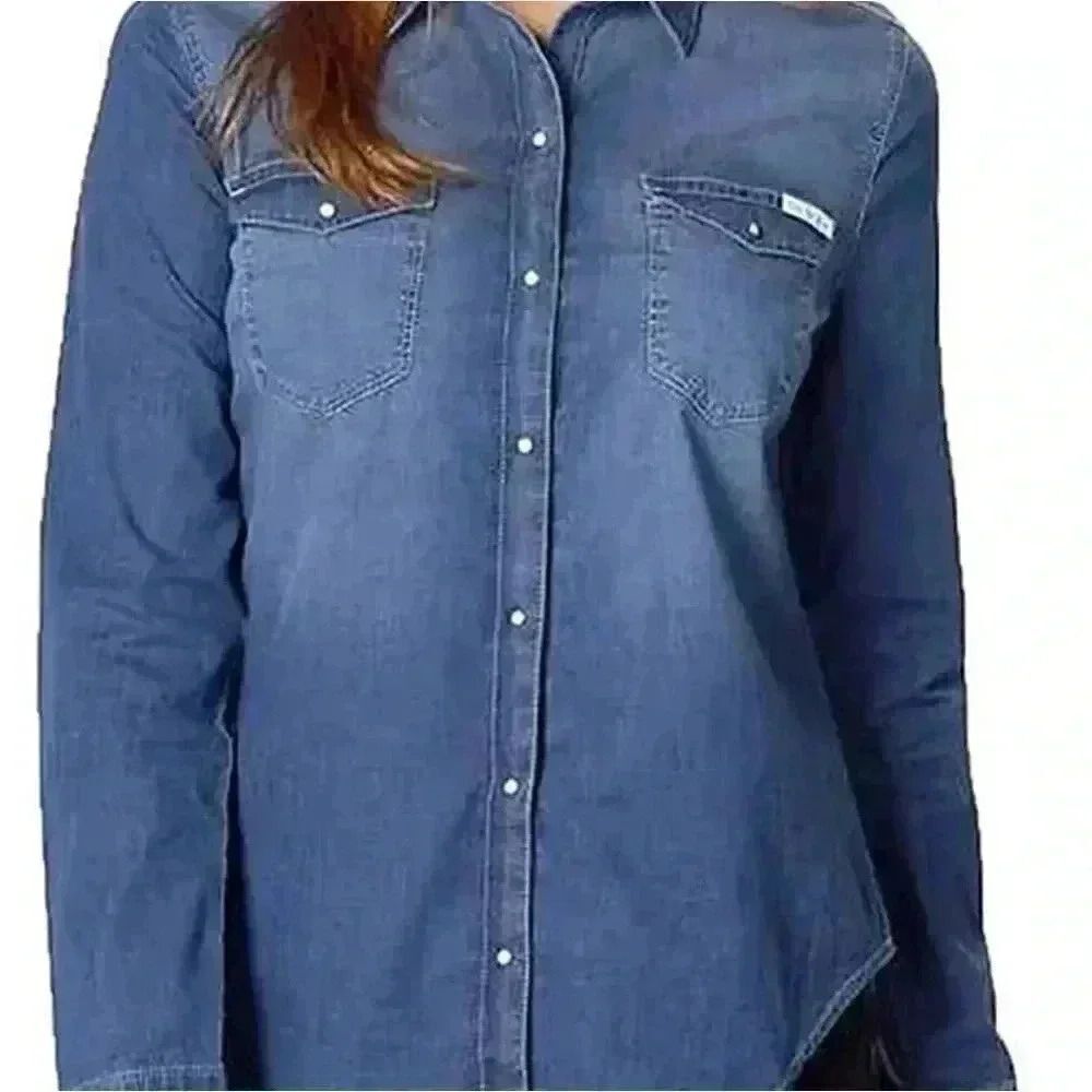 𝅺Calvin Klein Women's Blue Brady White Small Snap Front Denim Shirt